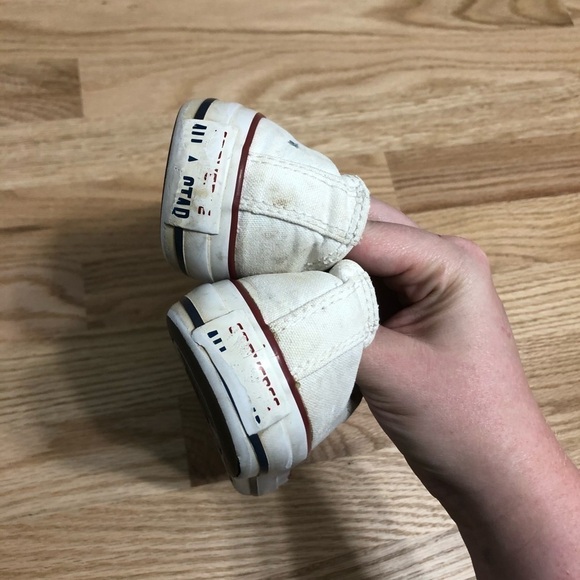 Converse White Sneakers Sz 6 Low Top Women’s - Picture 5 of 9